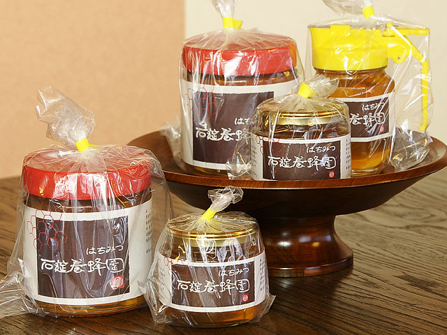 地元農家の新鮮はちみつ
